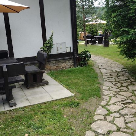 Osrodek Na Zakrecie Villa Ustrzyki Dolne Exterior photo